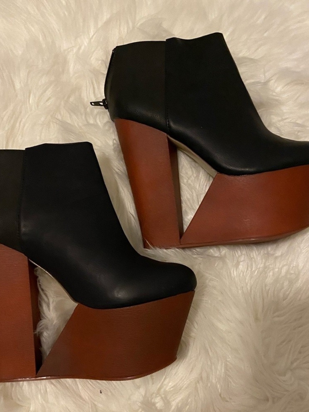 JC Dossier Privileged Platform Wedges Size 8.5 - Picture 2 of 6